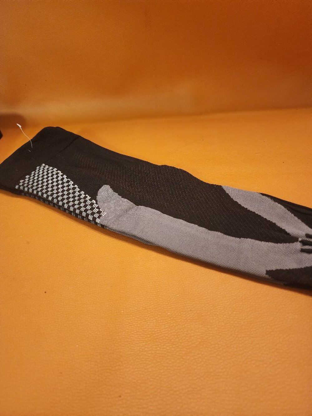 SQUEEZEGEAR GRADUATED COMPRESSION SOCKS - BLACK & GRAY W/GEOMETRIC PANEL DESIGN.
